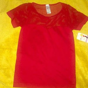 Red seamless top